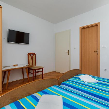 Apartments With A Parking Space Omis - 2745 客房 照片