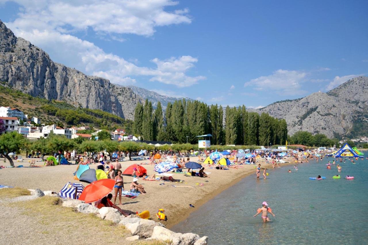 Apartments With A Parking Space Omis - 2745 外观 照片