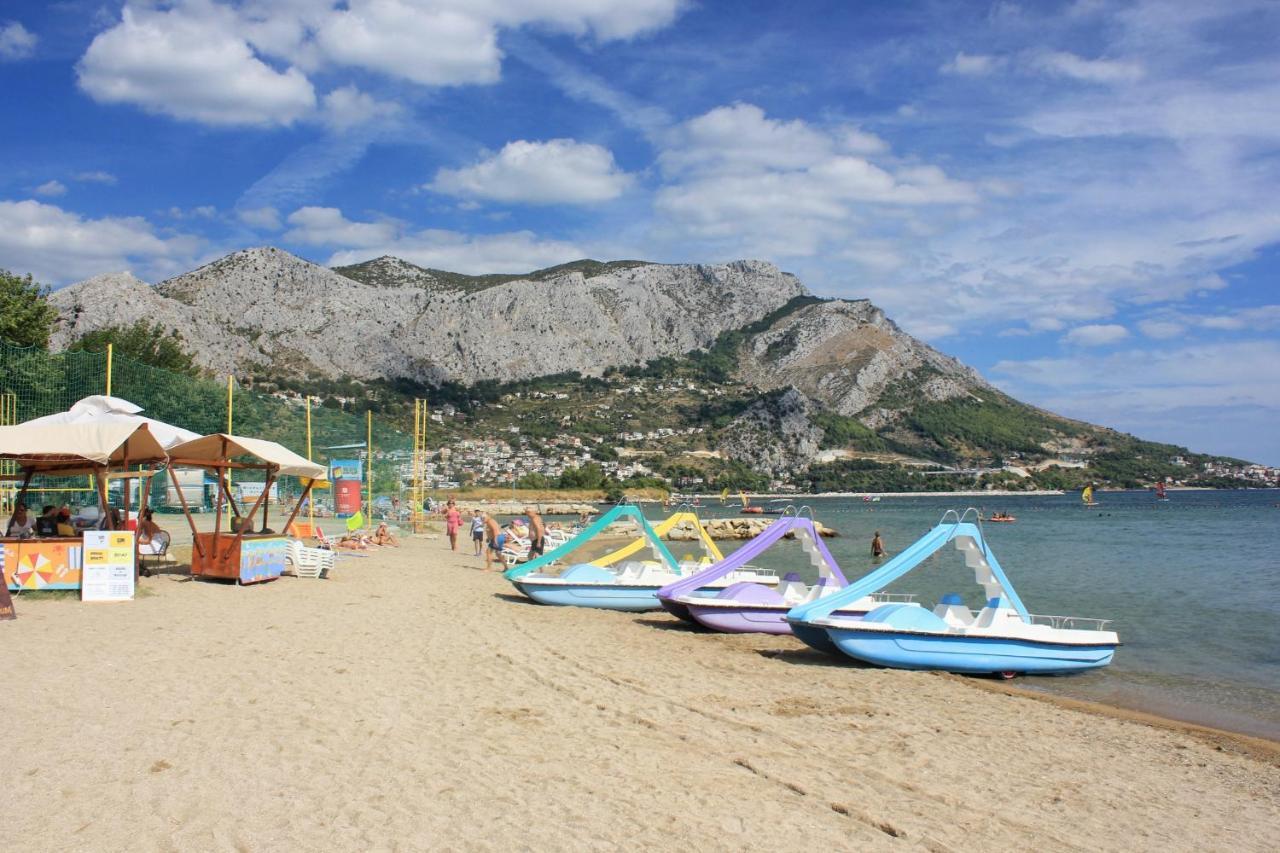 Apartments With A Parking Space Omis - 2745 外观 照片