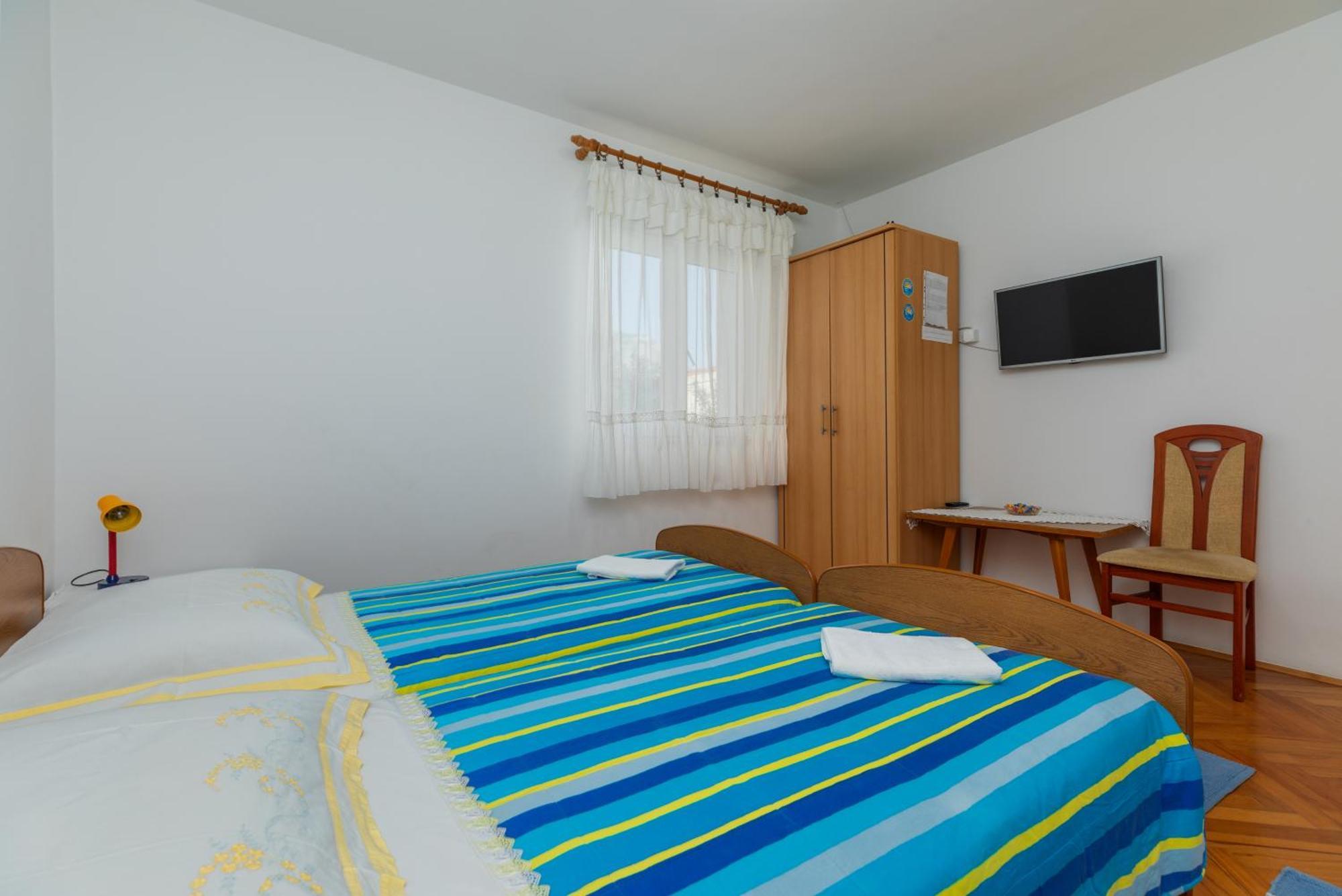 Apartments With A Parking Space Omis - 2745 客房 照片